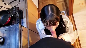 Adolescente asiatique en casting fétiche POV