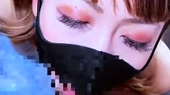 Nikumaluya offre une fellation japonaise intense en POV