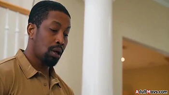 Isiah Maxwell beim blasen eines dicken Schwanzes auf der Lieferung erwischt