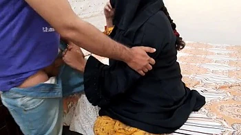 Desi Boy Fucks Muslim GF Hard in Hotel Creampie Blowjob