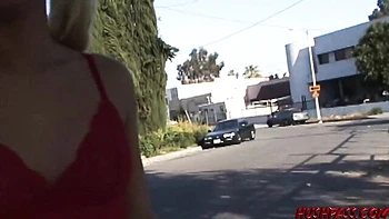 Naked 19yo Goldie’s wild outdoor blowjob and ass show