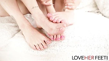 Tiffany Tatum’s Kinky Footjob JOI