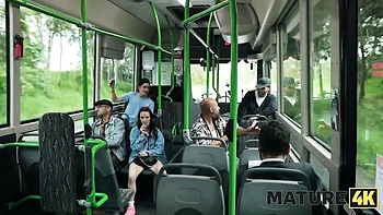 Vitoria Vonteese rides big cock cowgirl style