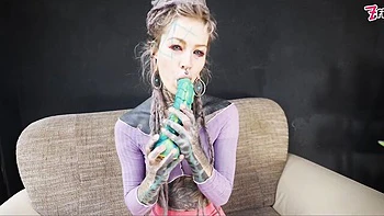 Tattooed Anuskatzz and Nikolaz Zpageti anal gape fun