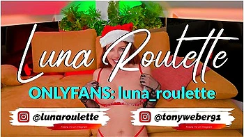 Luna Roulette’s Milf Christmas Fuck Gift
