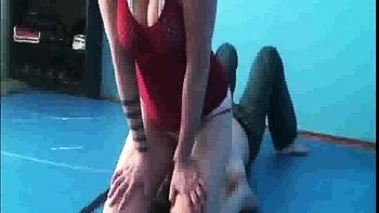 Femdom Norah 21 Smashes My Face