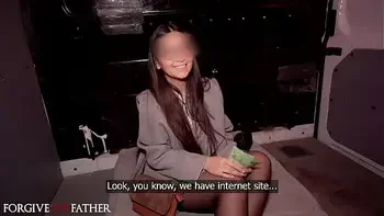 Pretty Italian art student exchanges blowjob and rough fuck for new camera money