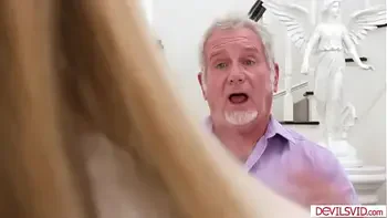 Stepdad licks n anals teen stepdaughter