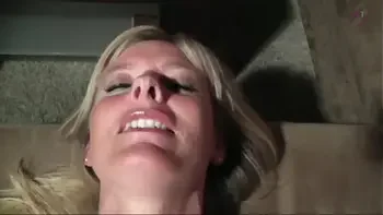 Please fuck my hairy cunt