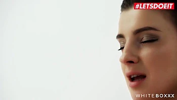 Maria Rya Multiple Intensive Shaking Orgasms Please Her Vagina