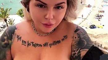 Masturbation close up Tamara big clit