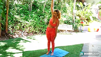 Crystal Chase - Yoga Time Becomes Cum Time For Teen 18+
