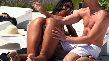 Cassie's sultry curves crave a big dick in the sun