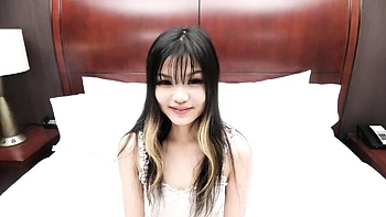 Heavenly lassie's petite asian video