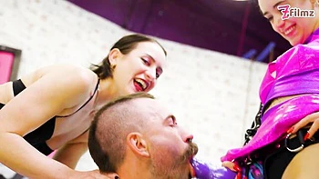 Amateur sex with passionate Anuskatzz and Lily Lu from Dirty Dreaz