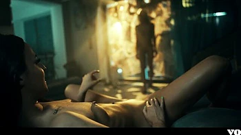 Mind fuck video with desirable Amirah Adara and Veronica Leal from Vored